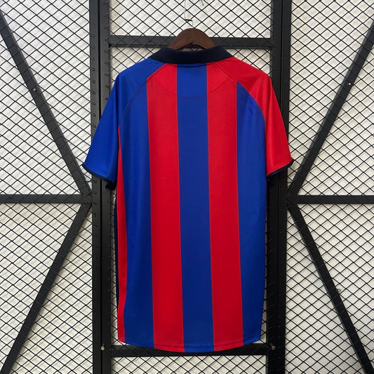 Barcelona 01/02 home shirt