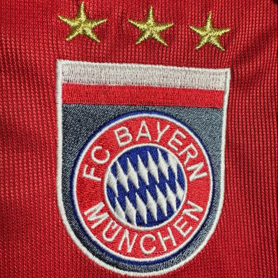 Bayern Munich 05/06 home shirt