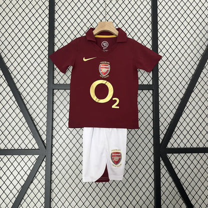 Arsenal 05/06 commemorative Highbury home kids kit